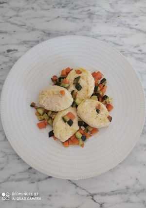 Foto di Gnudi al salmone con verdure saltate