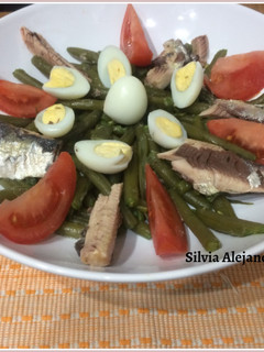 Una foto de Judías verdes con sardinas