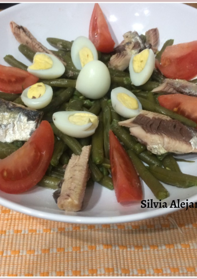 Una foto de Judías verdes con sardinas