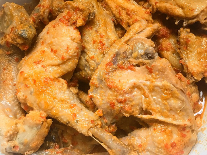 Yuk intip, Bagaimana cara buat Ayam Bumbu Rujak hidangan Idul Adha dijamin nagih banget