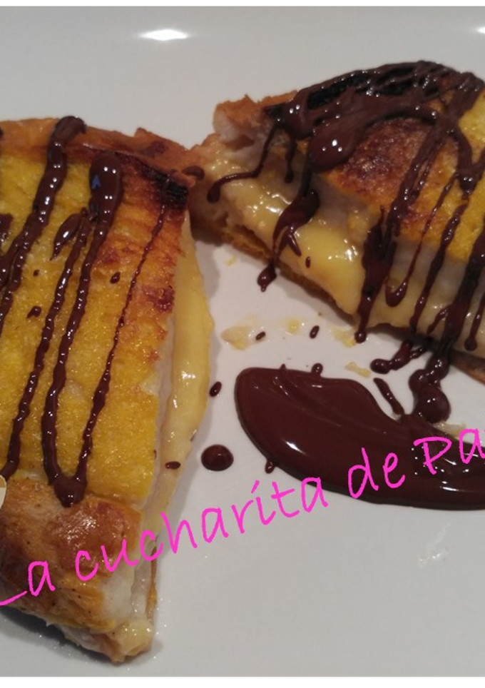 Una foto de Torrijas al horno rellenas de crema