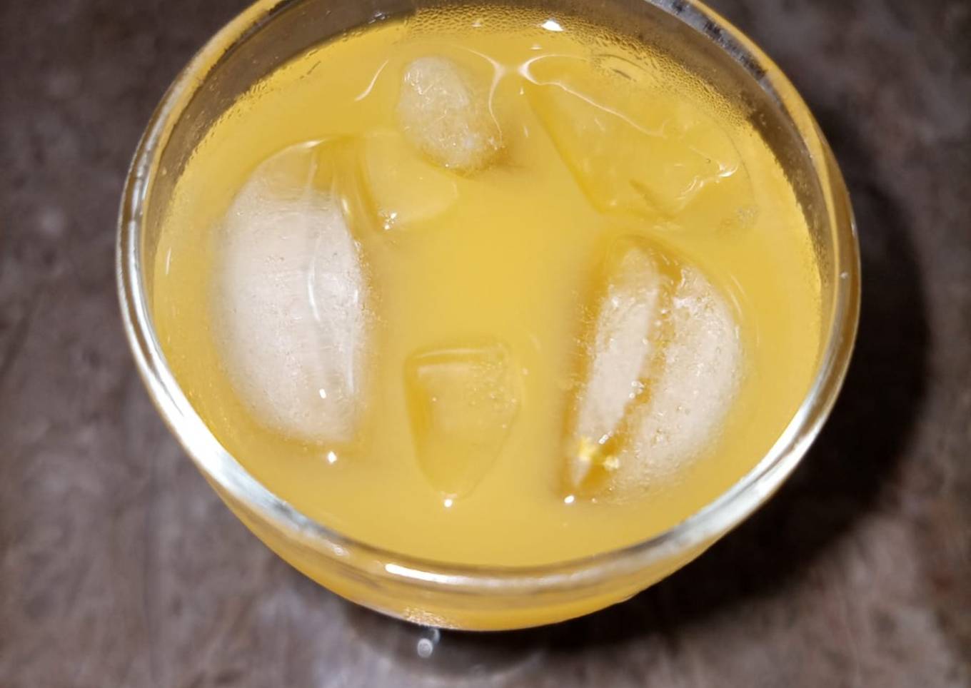 Fresh orange juice