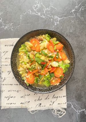 Foto resep Tumis Brokoli Wortel Telur