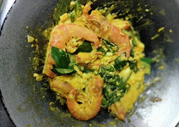 Resipi Udang Goreng Butter Salted Egg Oleh Leenda Haslinda Cookpad