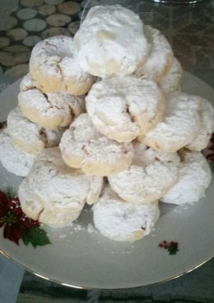 A picture of Kourabiedes by Stelios Parliaros.