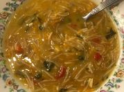 Una foto de sopa de turquía