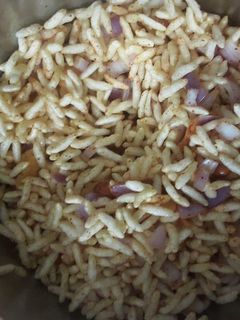 இன்ஸ்டன்ட் காரப்பொரி (Instant kaara pori recipe in tamil) செய்முறை முக்கிய புகைப்படம்