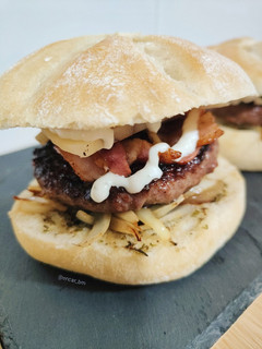 Una foto de Burger especial de entrecot de vaca