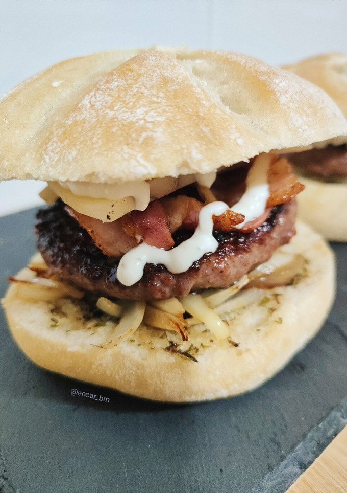 Una foto de Burger especial de entrecot de vaca