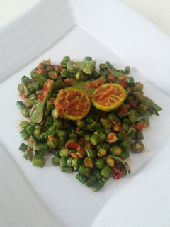 Foto resep Pencok kacang panjang (sambal mentah)