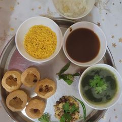 A picture of Pani puri.