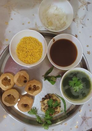 A picture of Pani puri.