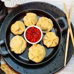 A picture of Vegetable Momos.