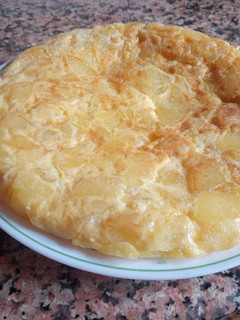 Una foto de Tortilla De Patata Española 🥔🇪🇸