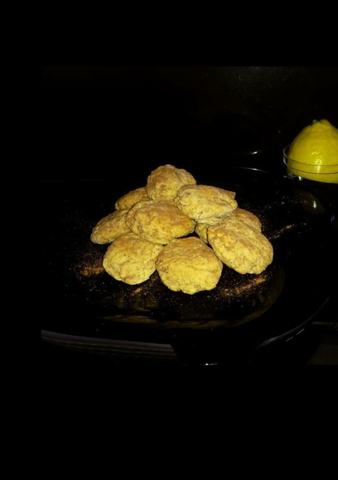 Una foto de Galletas de limón sin azúcar 🍋