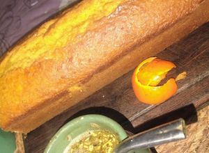 Una foto de Budín de mandarina 🍊🍞