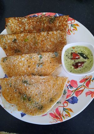 A picture of Rava Dosa.