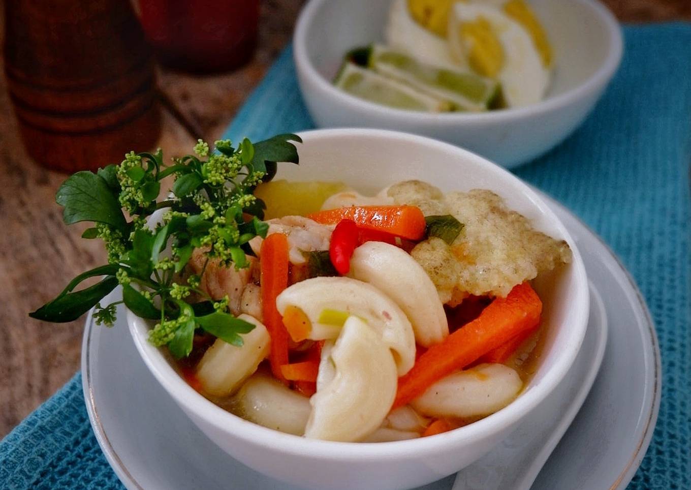 Sup makaroni ayam brokoli