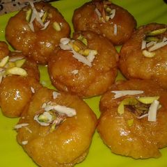 A picture of Balushahi.