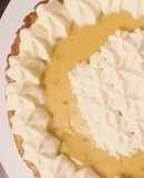 Tarta de lima (key lime pie)