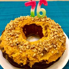 A picture of Gingery carrot cake.