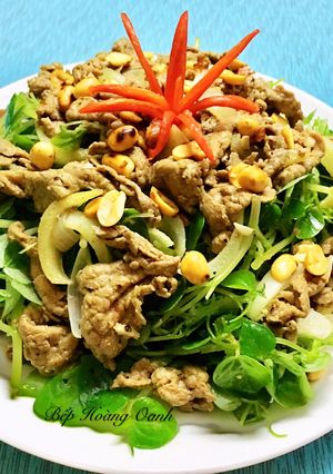 Hình của món Gỏi Rau Càng Cua Trộn Thịt Bò.