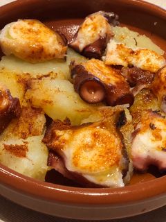 Una foto de Pulpo a la Gallega