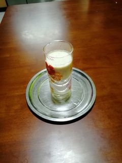 ஆப்பிள் ஜூஸ் (Apple juice recipe in tamil) செய்முறை முக்கிய புகைப்படம்
