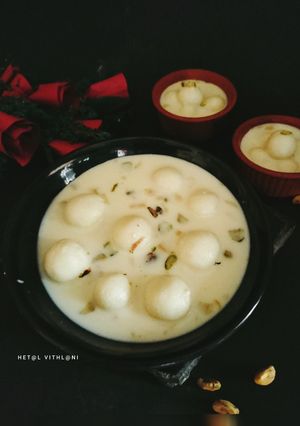 અંગુર રબડી (Angoor Rabdi Recipe In Gujarati) રેસીપી મુખ્ય ફોટો
