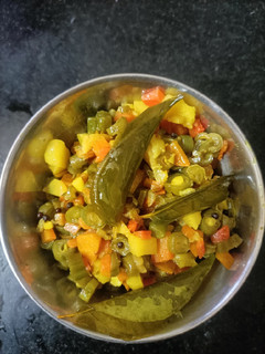 கேரட் பீன்ஸ் பொரியல்(carrot beans recipe in tamil) செய்முறை முக்கிய புகைப்படம்