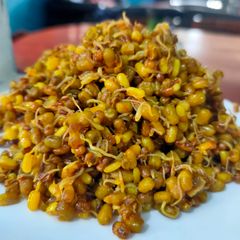 Fangavela mug ane math / sprouted mung and moth beans stir fry A picture of Fangavela mug ane math / sprouted mung and moth beans stir fry.
