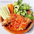 Penyetan Ayam & Lalapan