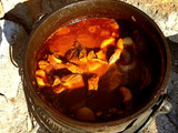 Tomato beef potjiekos