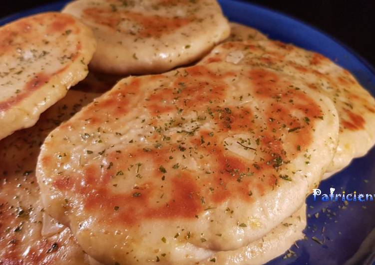 Pan Naan con panificadora y cocido en sartén