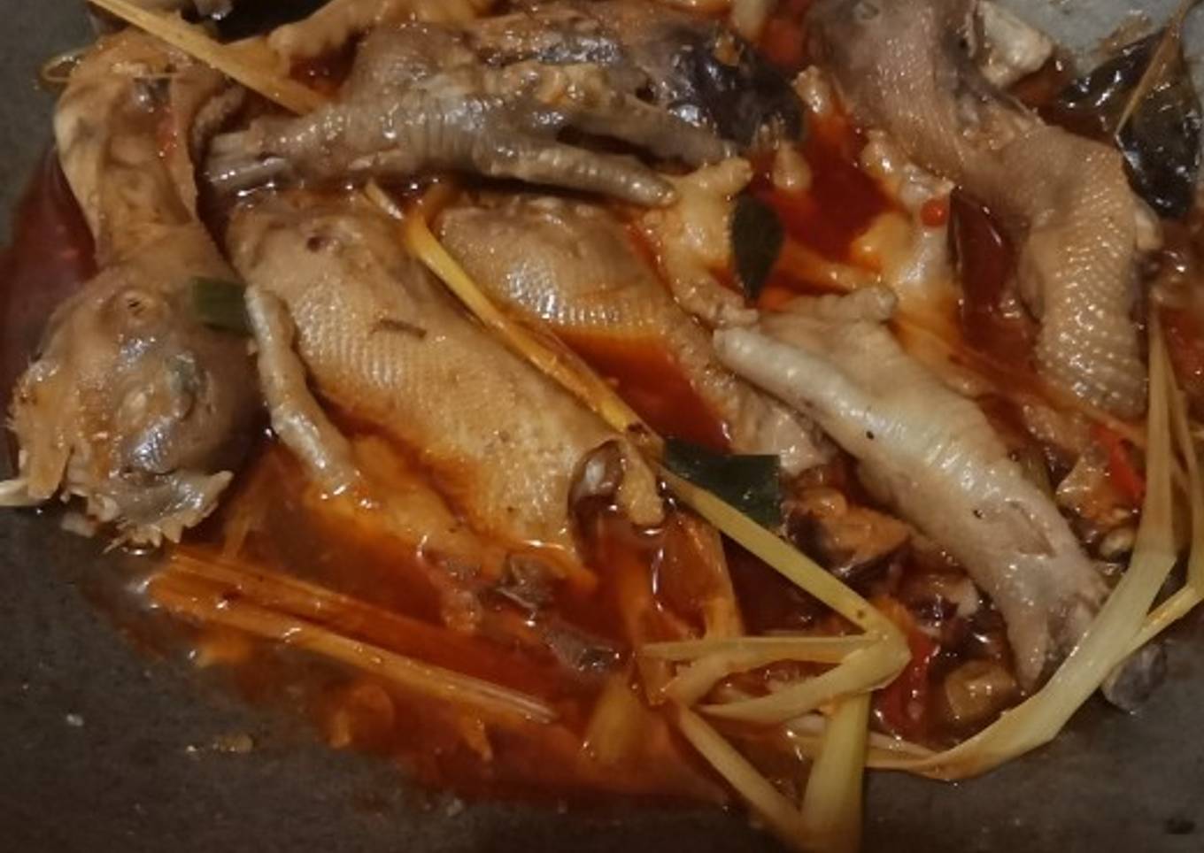 Ceker dan kepala ayam pedas