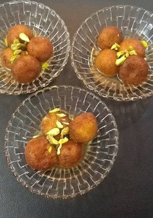 A picture of Sweet potatoes and paneer gulab jamun.