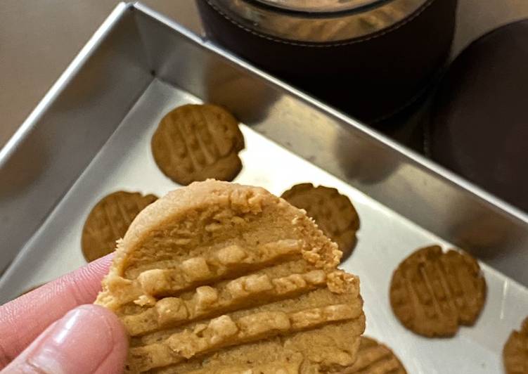 Peanut Butter Cookies (Kukis Kacang)