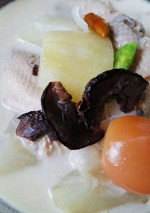 รูปของ ไก่ต้มกะทิกับฟักใส่ส้มแขก