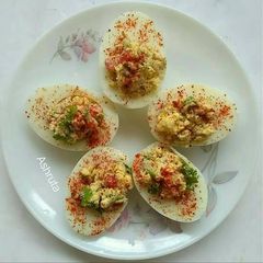 A picture of Boiled eggs.