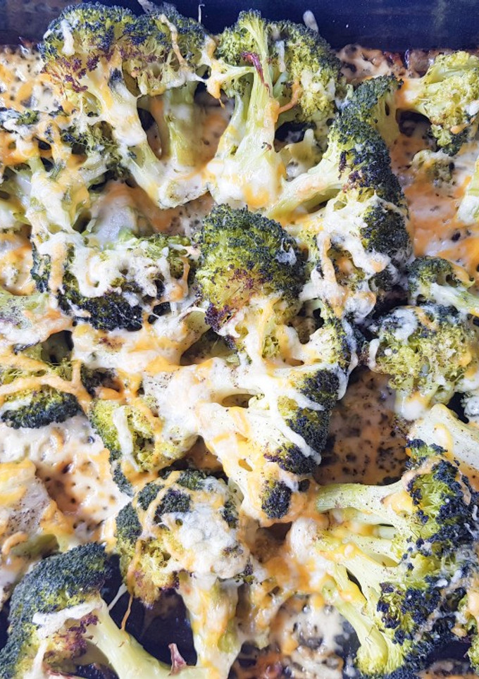 Una foto de Brócoli gratinado