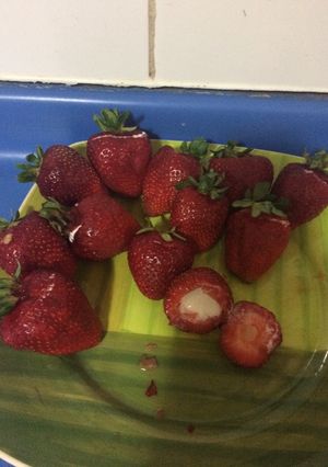 Una foto de Frutillas rellenas de crema batida