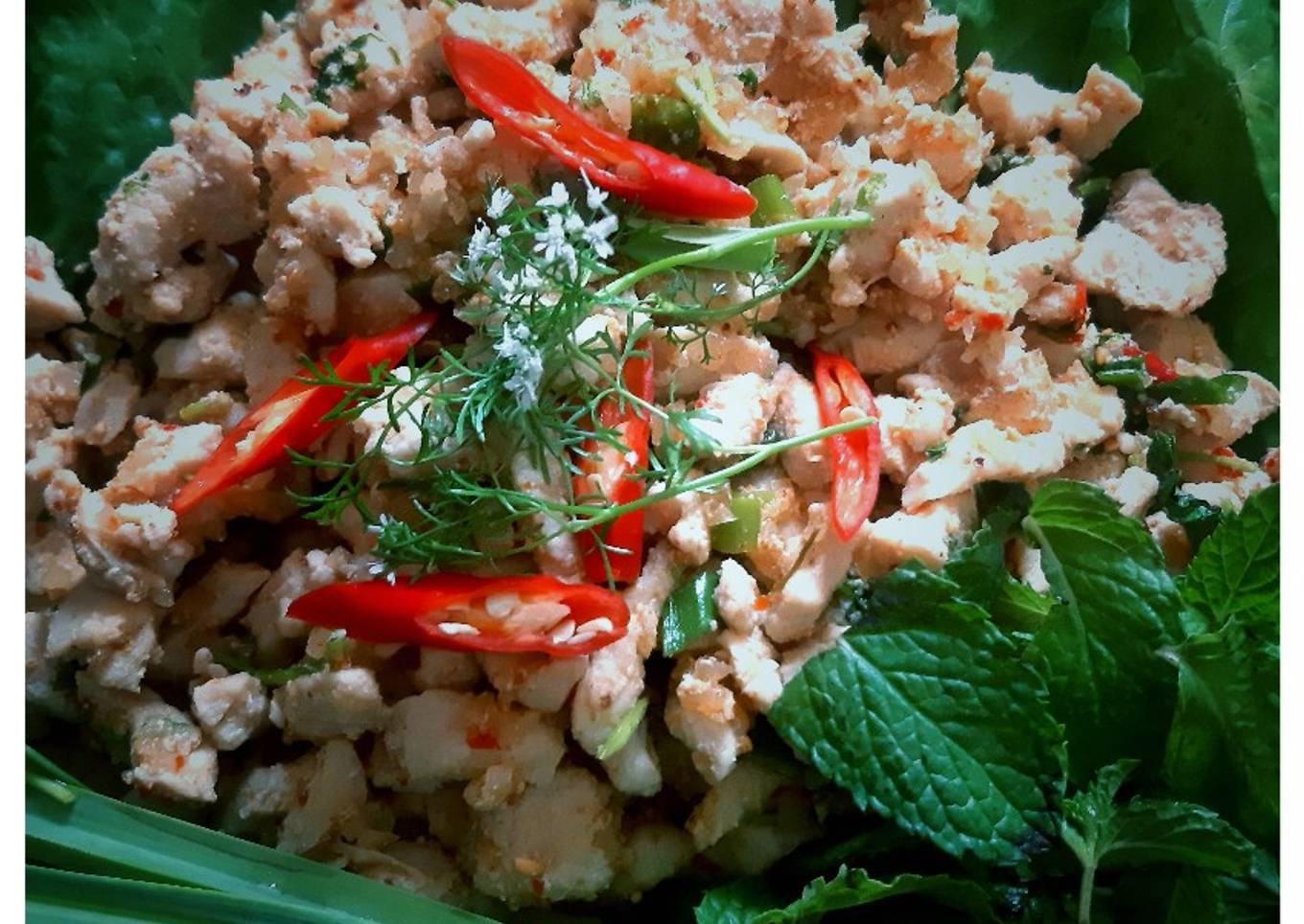 Laab Gai (Thai Chicken Salad)