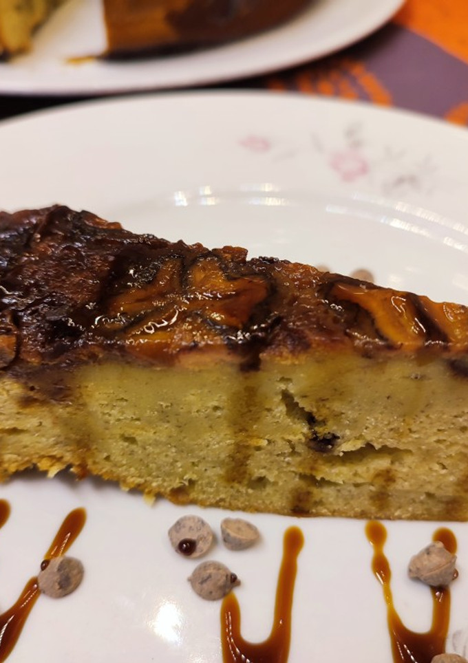 Una foto de Bizcocho de plátano limón y chocolate