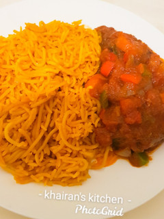 Turmeric Spaghetti Rice and fish stew ainihin hoton girkin