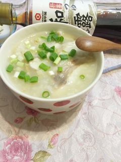 【料亭和露】薑絲雕魚粥 的食譜成品照片