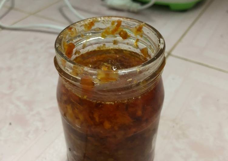 Sambel pecak (bawang/bajak)