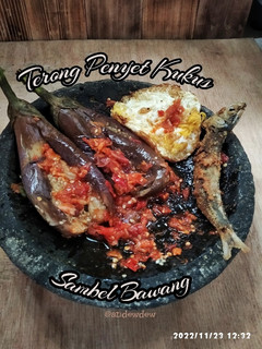 Foto resep *Terong Penyet Kukus, Sambel Bawang*