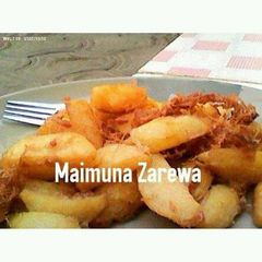 A picture of Fried Irish potatoes and egg.