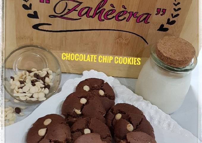 Chocolate chip cookies.. #themechallenge #cookies