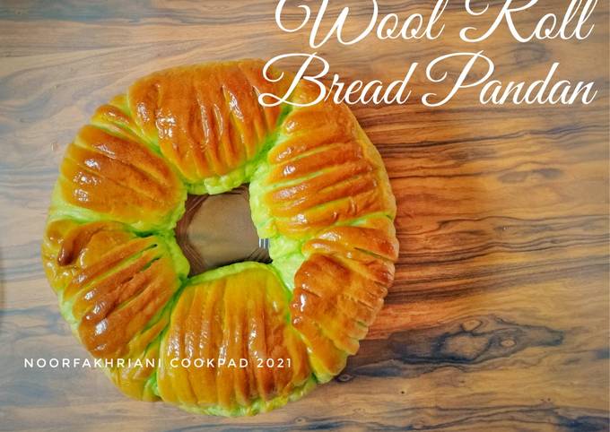 Wool Roll Bread Pandan